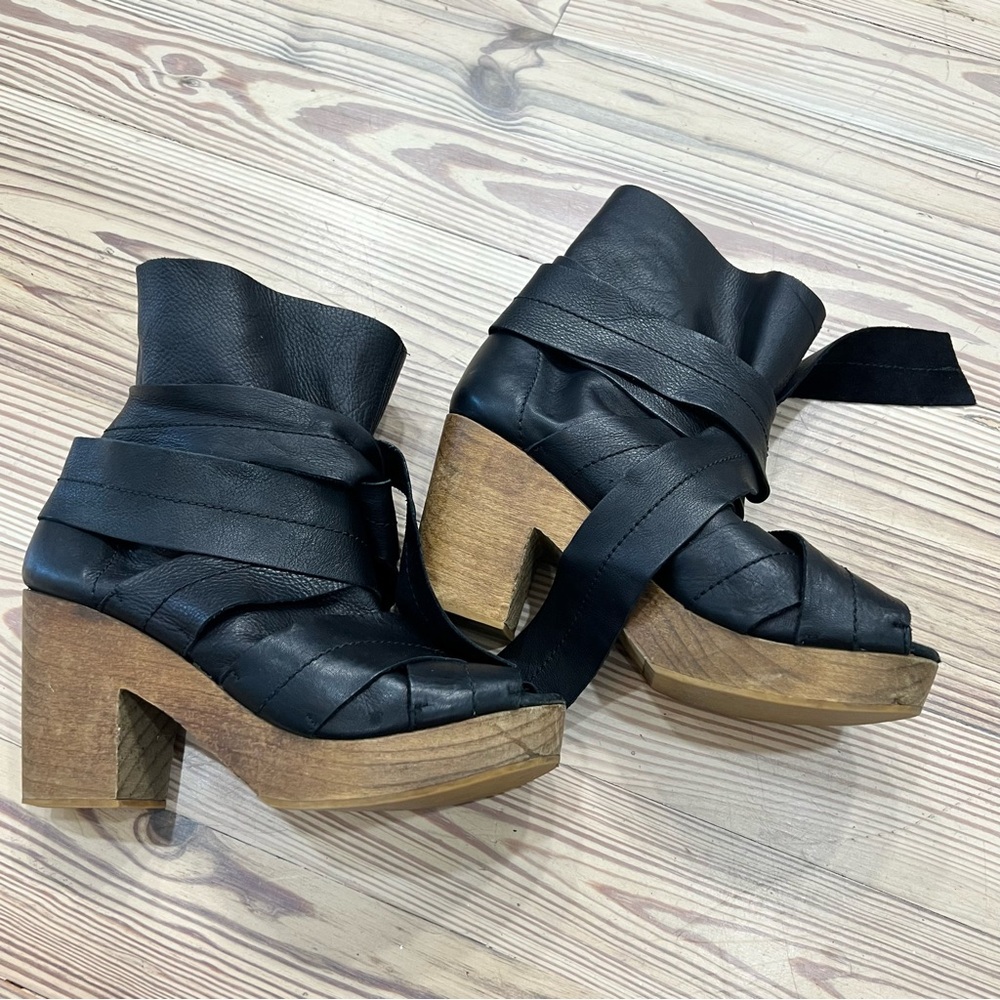 Free People Open Toe Ankle Strap Leather Booties Wooden Heel Size 37